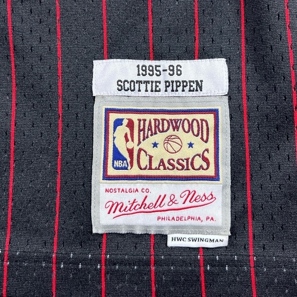 Scottie Pippen Hardwood Classics Mitchell & Ness Size Men’s Small Chicago Bulls - Picture 3 of 9